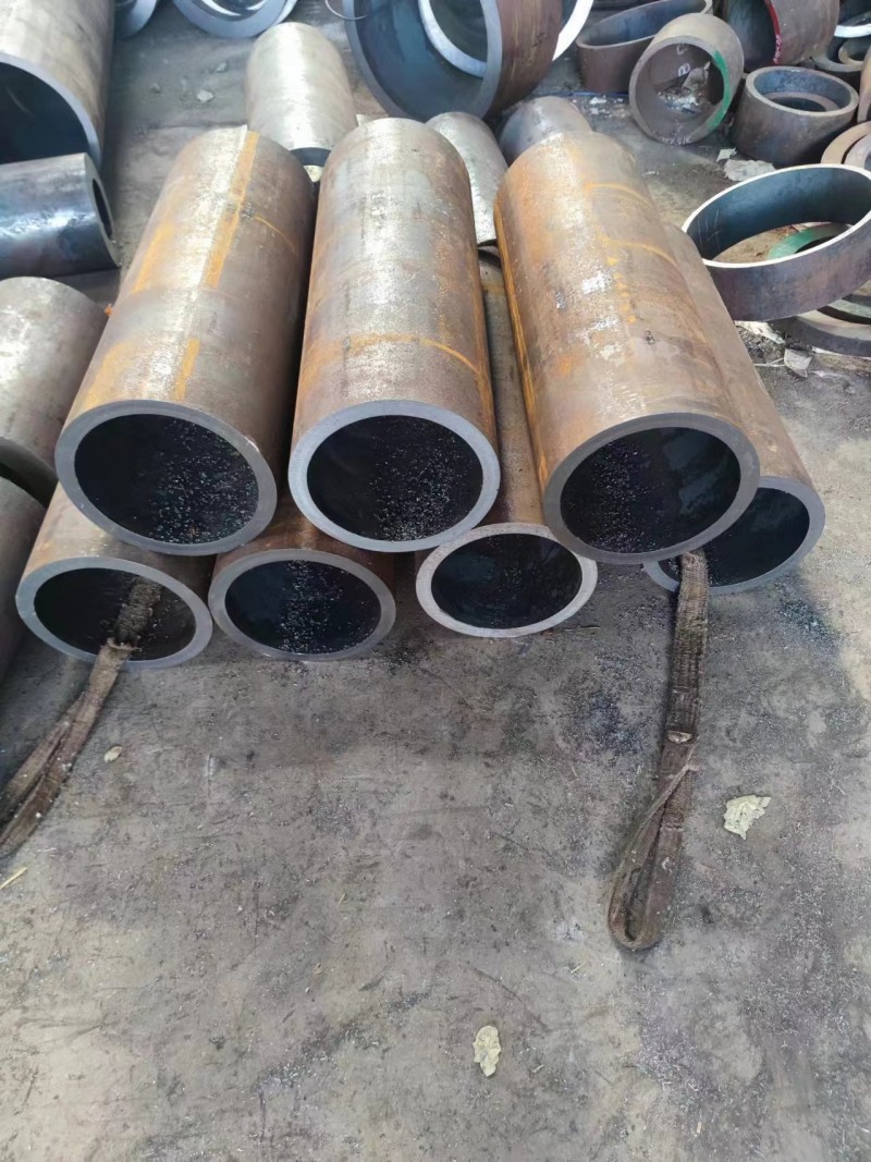 沈河沈河沈河12Cr1MovG无缝钢管切割